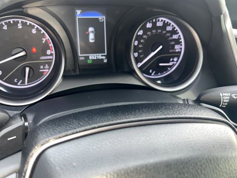 Used 2023 Toyota Camry SE image 10