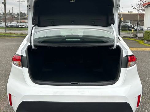 Certified 2025 Toyota Corolla LE image 25