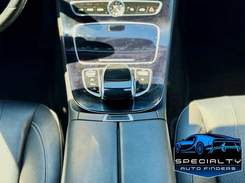 Used 2017 Mercedes-Benz E 300 image 20