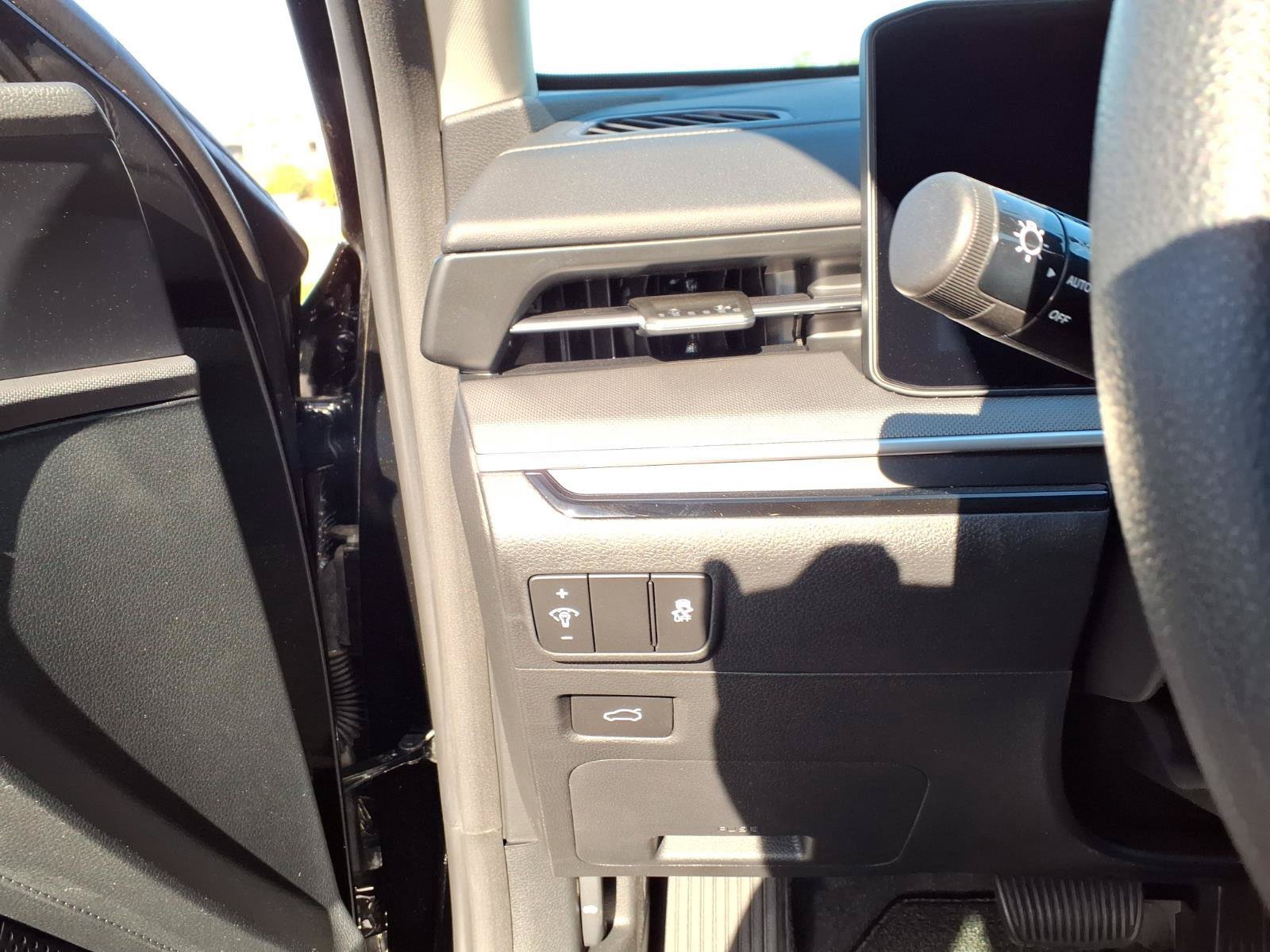 New 2026 Kia K5 LXS FWD image 9