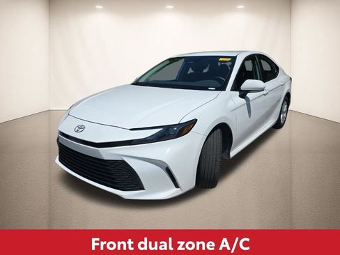 Used 2026 Toyota Camry LE image 15