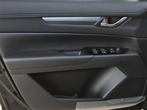 New 2025 MAZDA CX-5 AWD 2.5 S w/ Preferred Package image 15