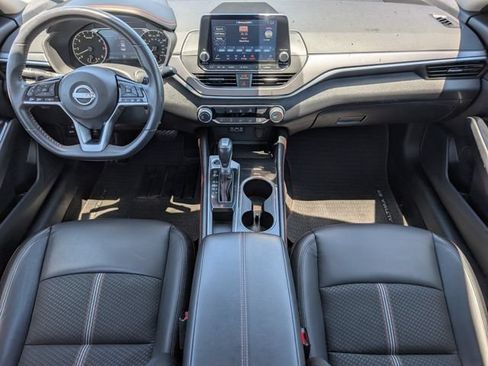 Used 2025 Nissan Altima 2.5 SR FWD image 7