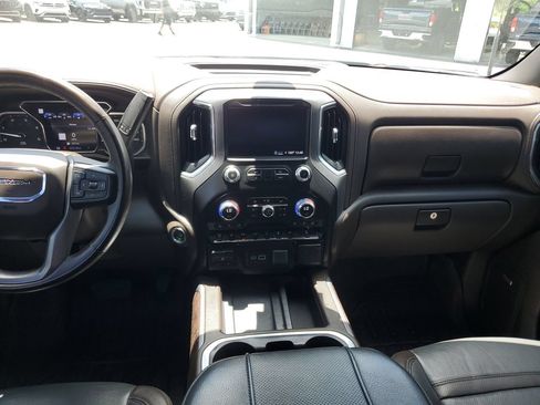 Used 2023 GMC Sierra 2500 Denali w/ Denali Ultimate Package AWD/4WD image 14