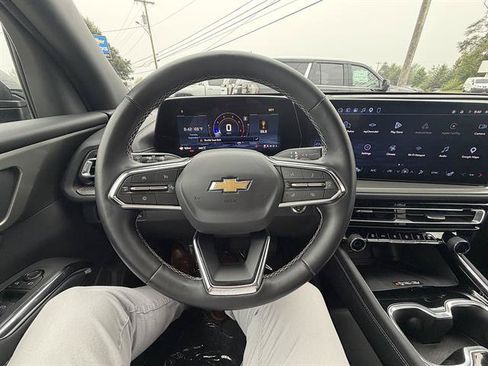 Used 2026 Chevrolet Traverse LT AWD/4WD image 37