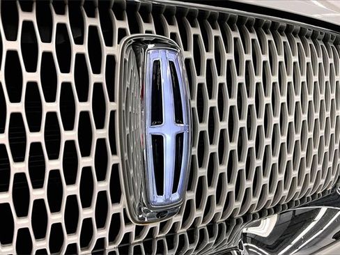 Used 2024 Lincoln Navigator Reserve image 36