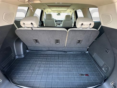 Used 2024 Buick Enclave Avenir w/ Avenir Technology Package image 12