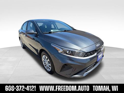 Used 2024 Kia Forte LX FWD image 7