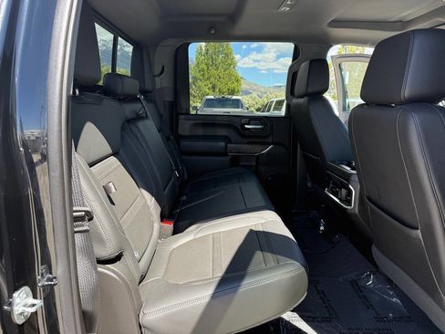 Used 2022 GMC Sierra 3500 Denali w/ Denali Ultimate Package AWD/4WD image 28