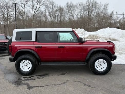 Certified 2025 Ford Bronco Heritage Edition AWD/4WD image 9