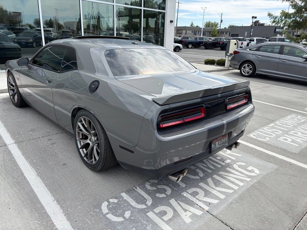 Used 2017 Dodge Challenger SRT RWD image 4