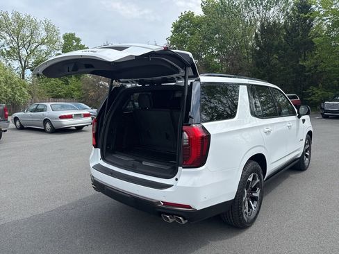 New 2026 GMC Yukon AT4 Ultimate w/ LPO, Floor Liner Package AWD/4WD image 67