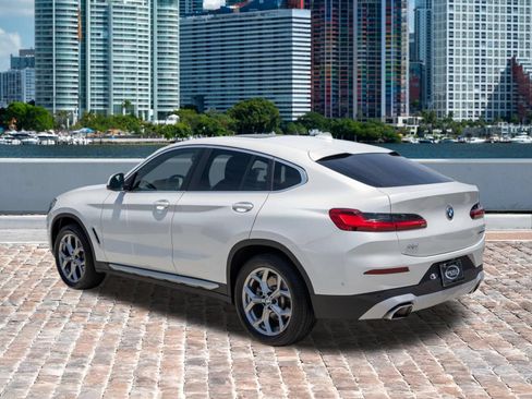 Used 2025 BMW X4 xDrive30i AWD/4WD image 7