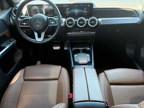 Used 2022 Mercedes-Benz GLB 250 image 24