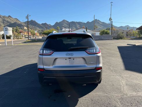 Used 2019 Jeep Cherokee Latitude Plus image 6