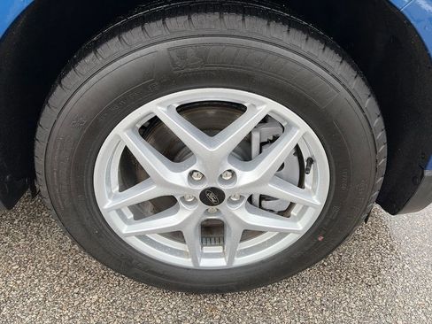 Used 2024 Ford Edge SEL w/ Convenience Package image 9