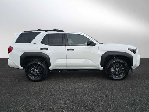 Certified 2025 Toyota 4Runner SR5 image 2