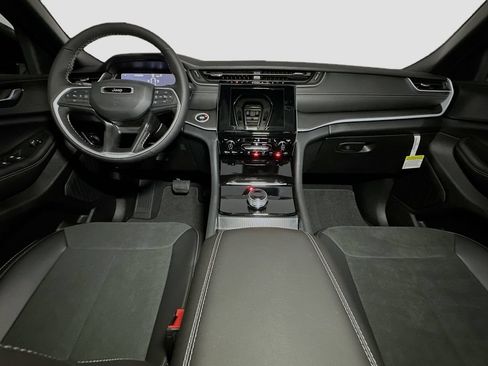 New 2025 Jeep Grand Cherokee L Altitude AWD/4WD image 6