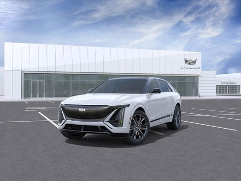 New 2026 Cadillac Lyriq V image 8