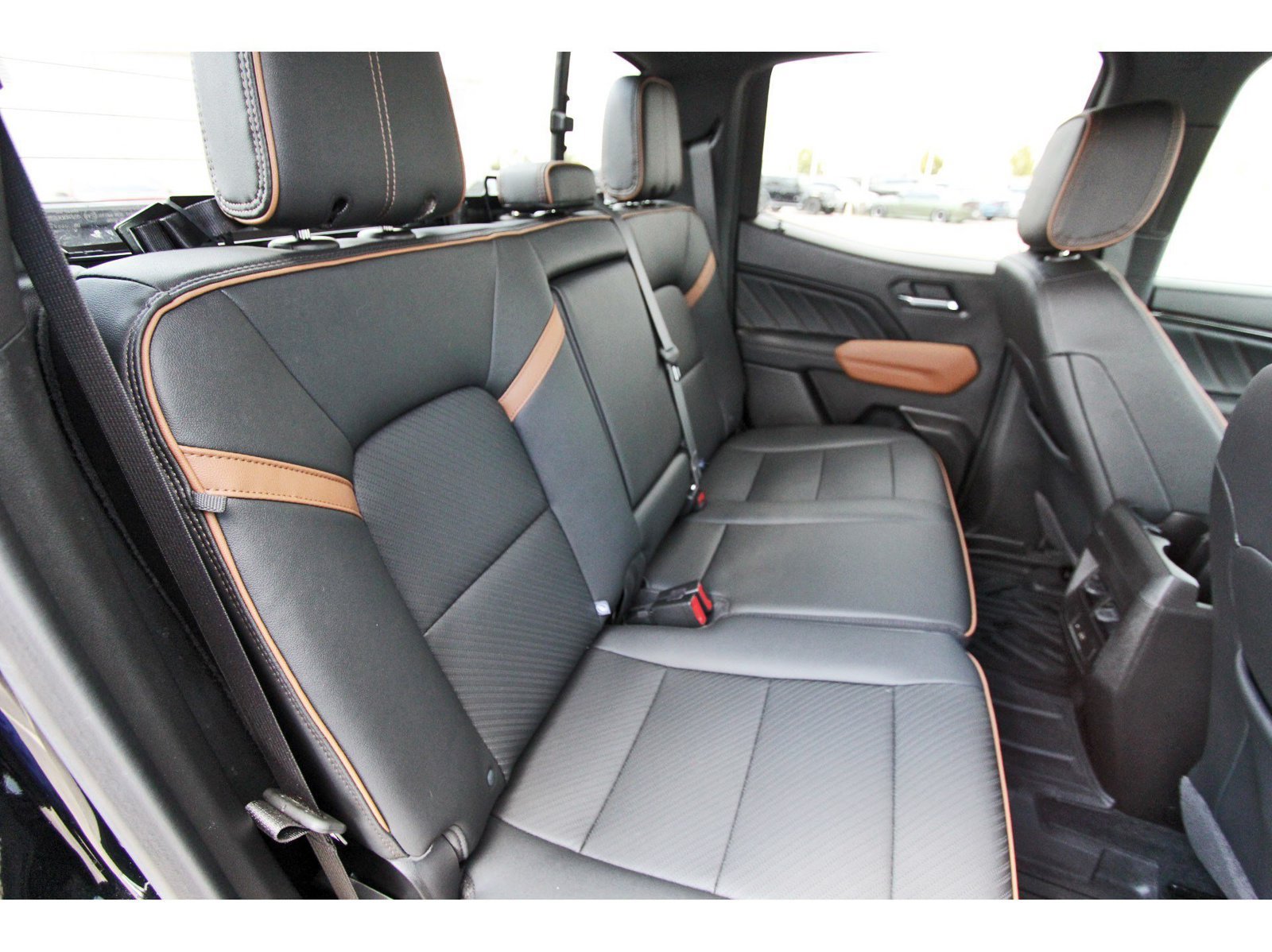 Used 2026 GMC Canyon AT4 w/ AT4 Premium Package AWD/4WD image 16