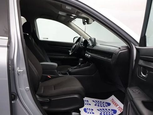 Used 2025 Honda CR-V LX image 17