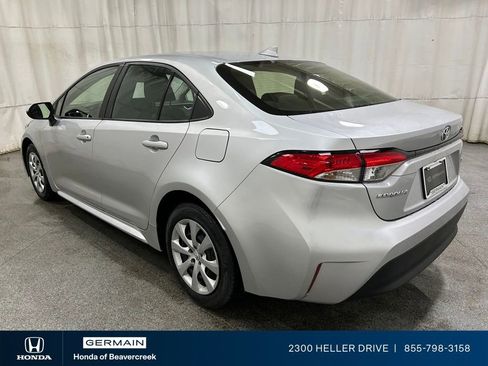 Used 2023 Toyota Corolla LE image 6
