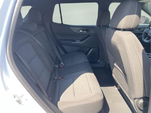 New 2026 Chevrolet Equinox LT w/ Safety and Technology Package AWD/4WD image 17