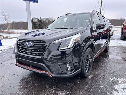 Used 2024 Subaru Forester Sport image 5