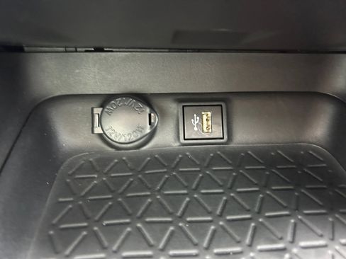 Used 2024 Toyota RAV4 XLE Premium FWD image 19