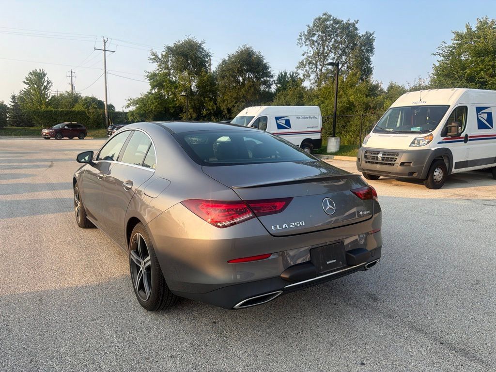 Used 2021 Mercedes-Benz CLA 250 4MATIC image 3