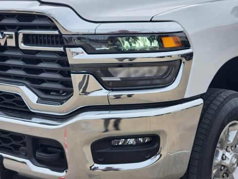 New 2026 RAM 2500 Lone Star AWD/4WD image 9