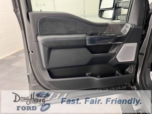 New 2025 Ford F350 Platinum w/ FX4 Off-Road Package image 26