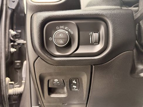 Used 2020 RAM 1500 Sport w/ Level 2 Equipment Goup w/2_L image 25