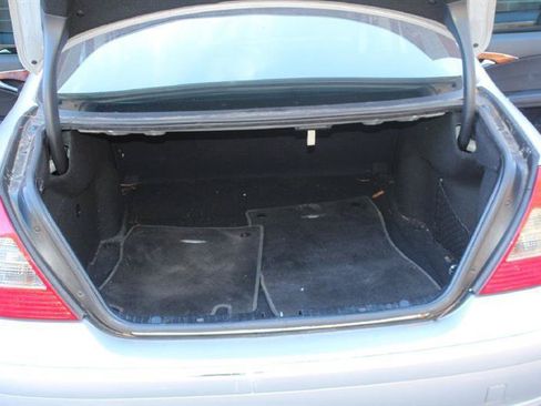 Used 2008 Mercedes-Benz E 350 Sedan image 21