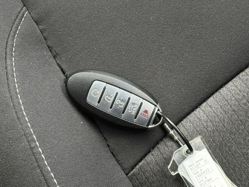 Used 2025 Nissan Altima 2.5 SV FWD image 20