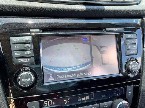Used 2017 Nissan Rogue Sport SL FWD image 23