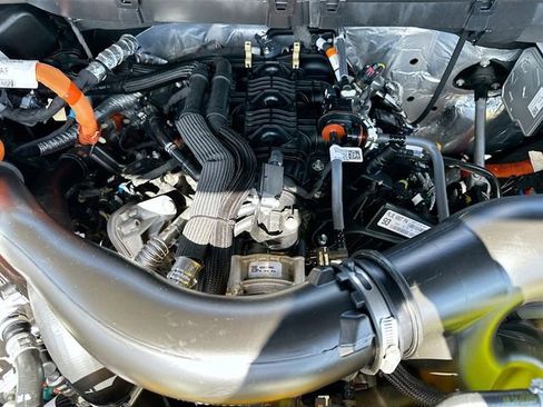 Used 2025 Ford F150 Lariat w/ Equipment Group 501A Mid AWD/4WD image 30