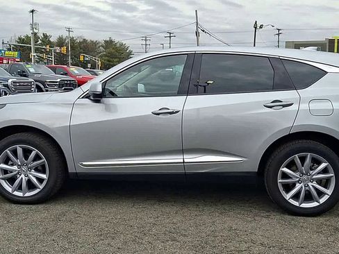 Used 2023 Acura RDX SH-AWD image 5