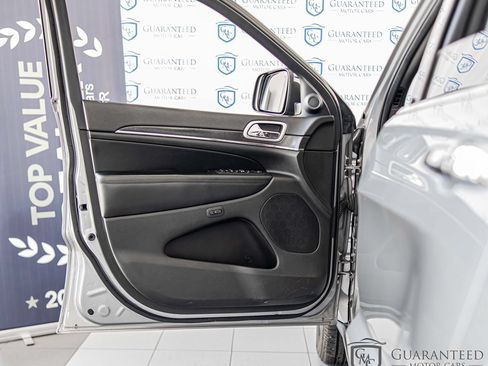 Used 2018 Jeep Grand Cherokee Limited AWD/4WD image 30