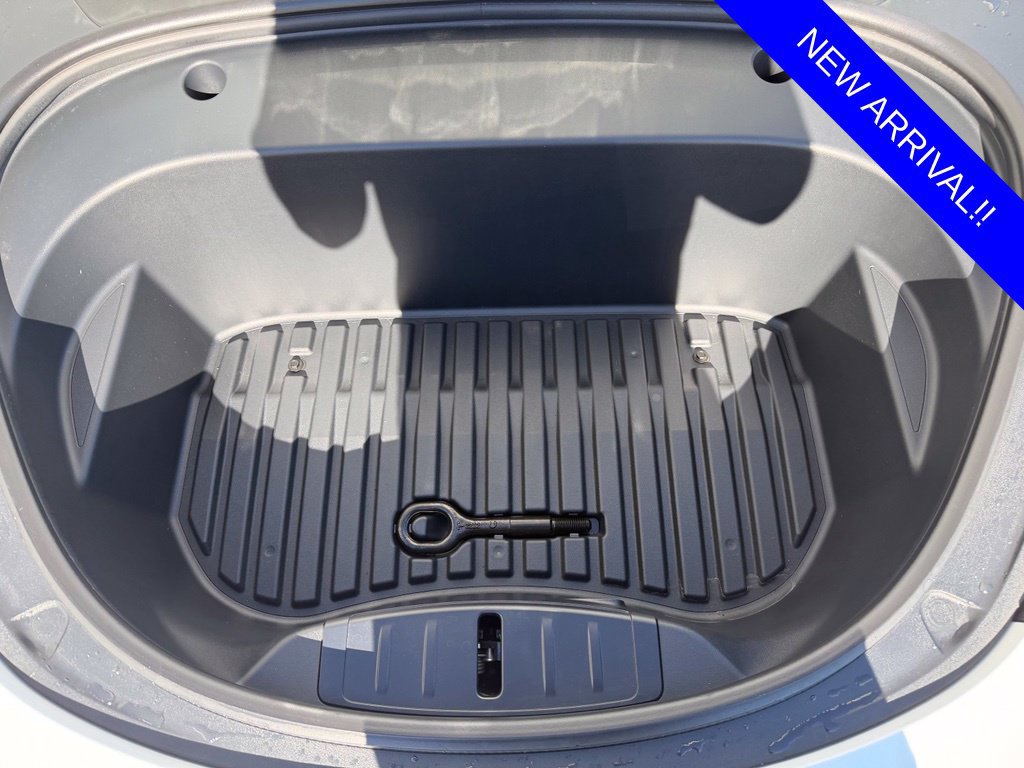 Used 2023 Tesla Model 3 Standard Range RWD image 4