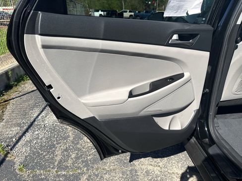 Used 2018 Hyundai Tucson SE AWD/4WD image 22