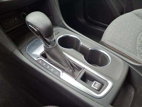 Used 2024 Chevrolet Equinox LT w/ LPO, Floor Liner Package image 11