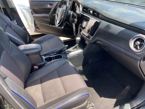 Used 2019 Toyota Corolla SE w/ Protection Package FWD image 17