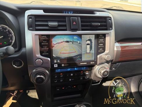 Used 2022 Toyota 4Runner Limited AWD/4WD image 15