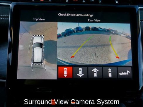 Used 2023 Jeep Grand Cherokee Limited w/ Luxury Tech Group II image 17