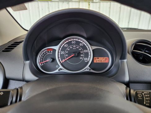 Used 2012 MAZDA MAZDA2 Sport FWD image 12