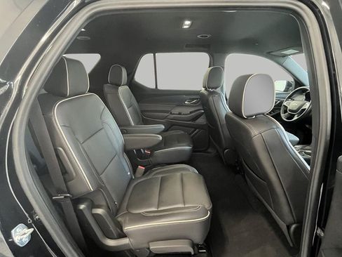 Used 2023 Chevrolet Traverse Premier AWD/4WD image 25