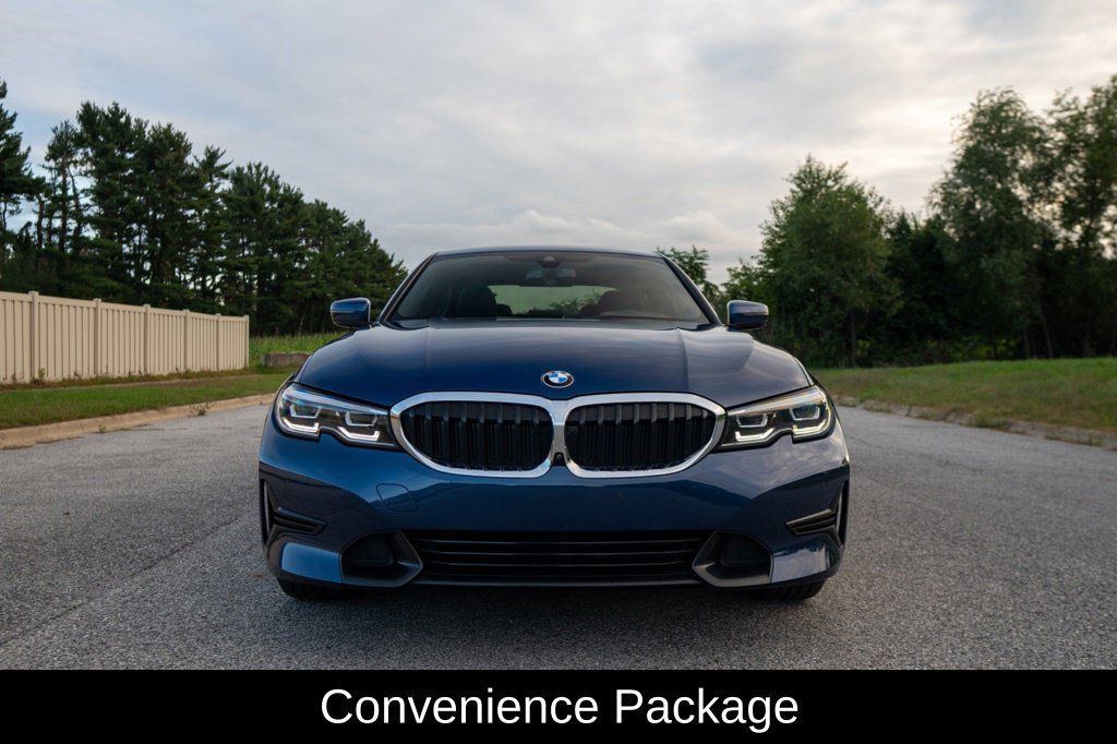 Used 2021 BMW 330i xDrive Sedan w/ Convenience Package AWD/4WD image 2