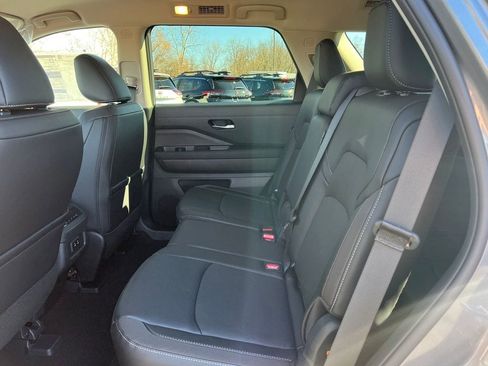 New 2026 Nissan Pathfinder SL AWD/4WD image 5