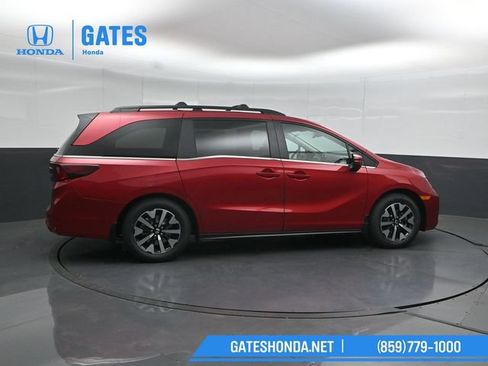 New 2026 Honda Odyssey EX-L image 3